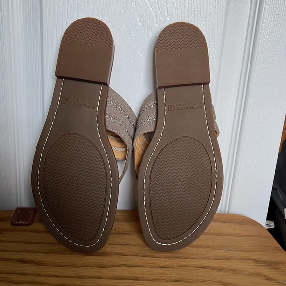 NWOB Sperry Sandals - Picture 5 of 5